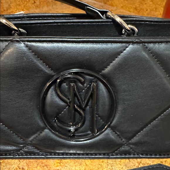 Steve Madden Black Crossbody Bag - Picture 2 of 8